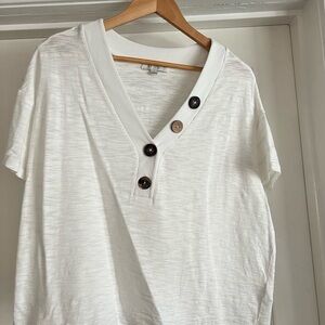 White Button-Accent Women's Tee